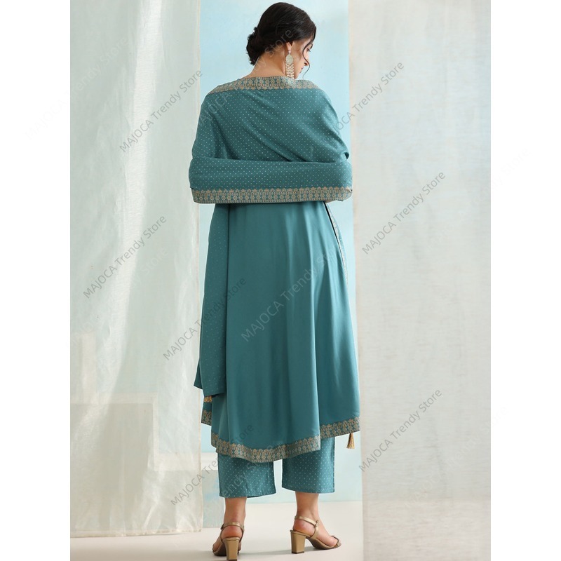 Peacock Blue Indian Women 3 Pi - Salwar Kameez Set 评论和价格