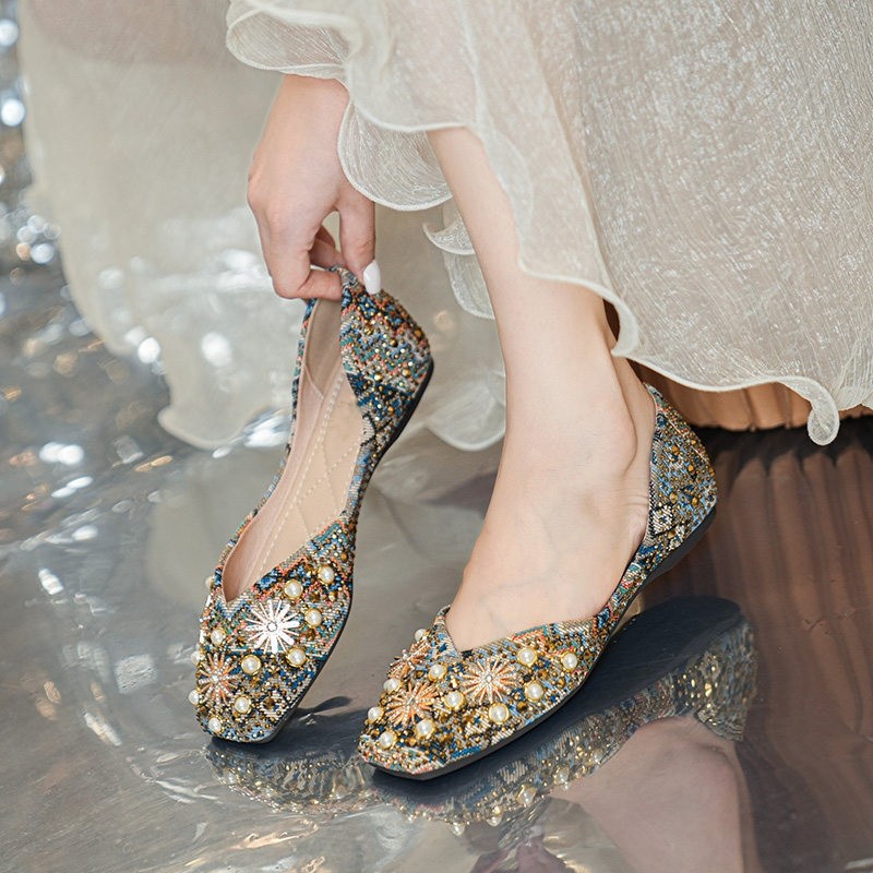Retro Embroidered Pearl Slip-O - Ethnic Fast Fashion 评论和价格